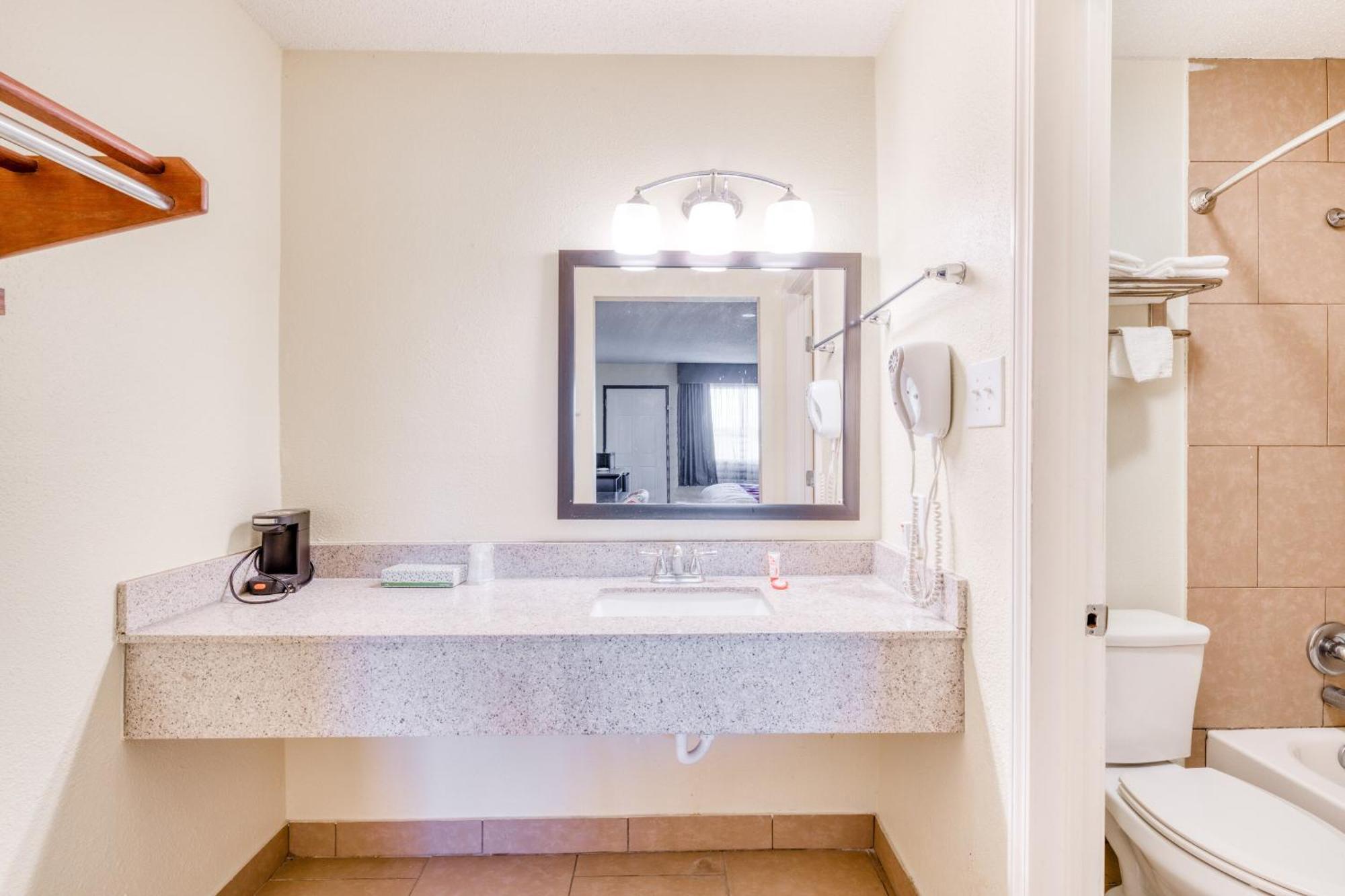 Oyo Hotel Rosenberg Tx I-69 Εξωτερικό φωτογραφία