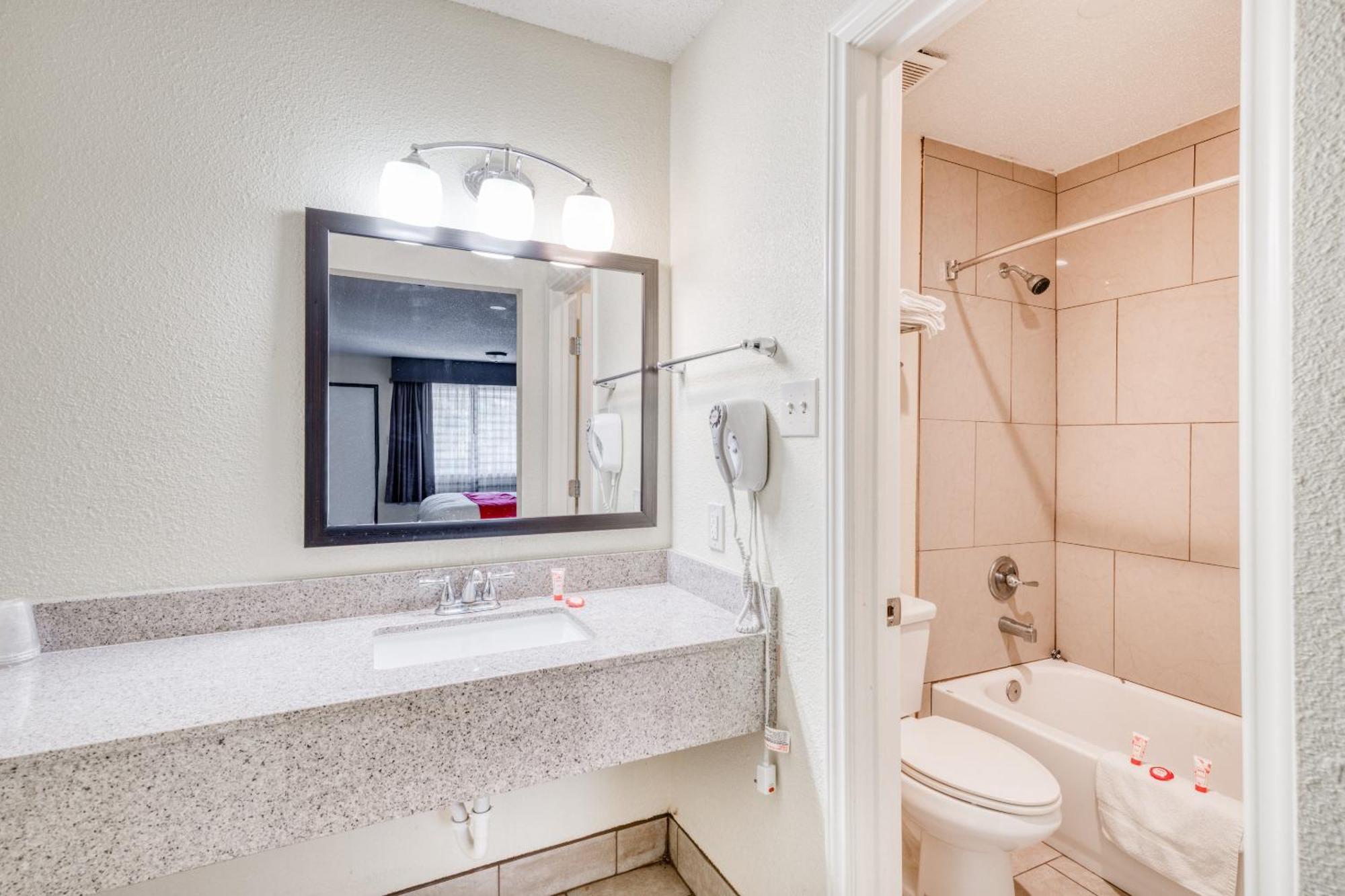 Oyo Hotel Rosenberg Tx I-69 Εξωτερικό φωτογραφία